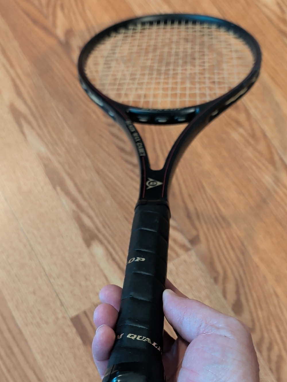Dunlop Black Tennis Racket - Classic Outdoor Game Gear